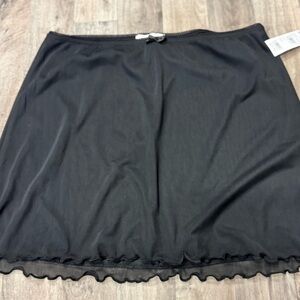 NWT Full‎ Tilt Size Large Black Skirt MSRP $30 Elastic Waist ruffle trim